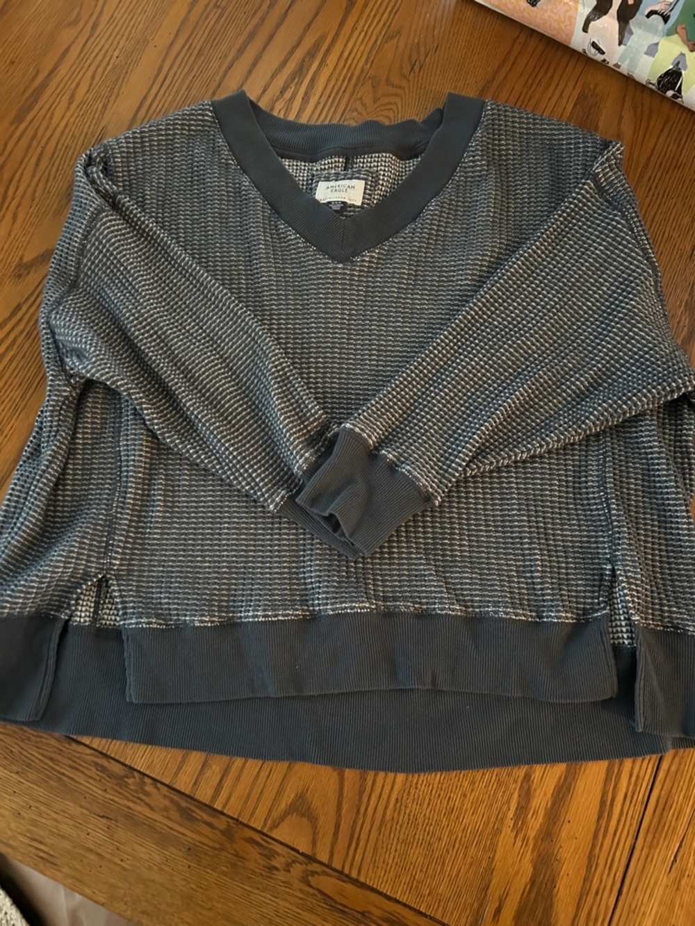 Cozy Textured V-Neck Sweater in Charcoal and Light Gray/3